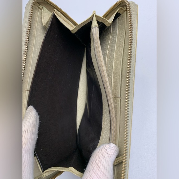 Authentic Vintage Gucci Brown GG Monogram Full zip long wallet - Picture 9 of 14